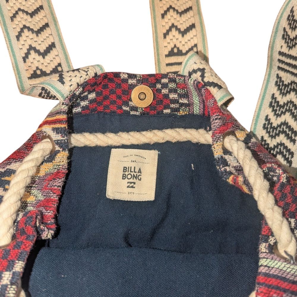 Billabong Zigzag Patterned Backpack With Adjustab… - image 4